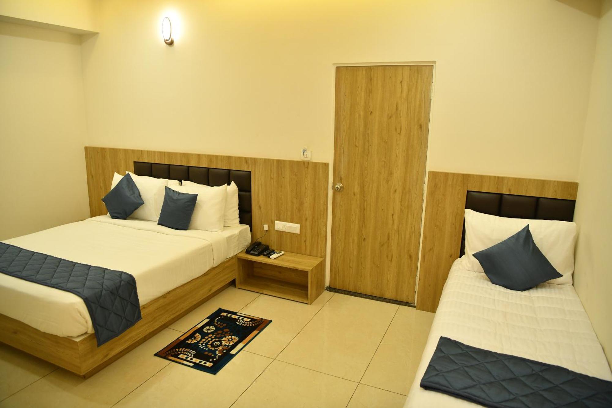 Signature Inn Chikmagalūr Extérieur photo