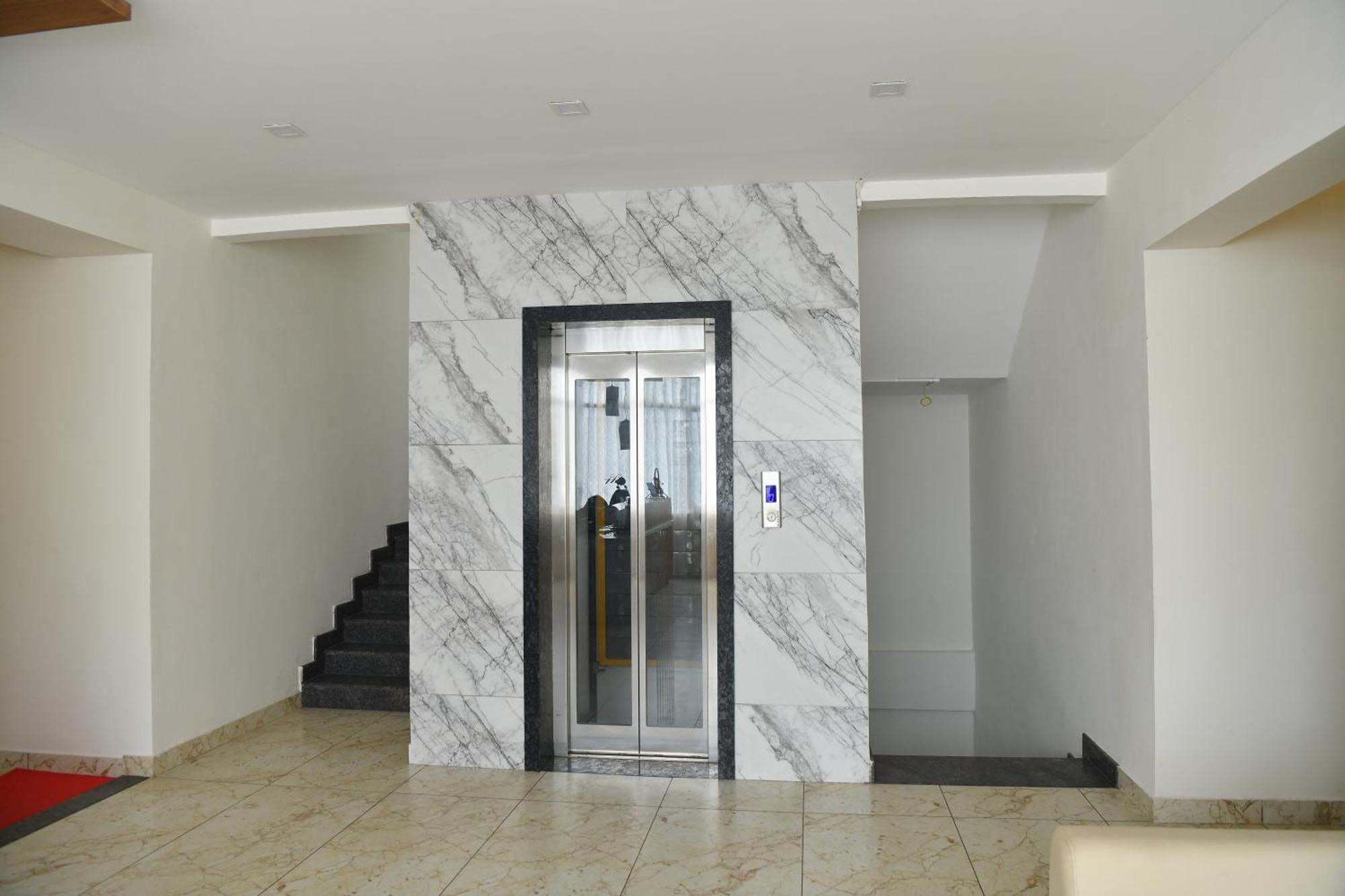 Signature Inn Chikmagalūr Extérieur photo